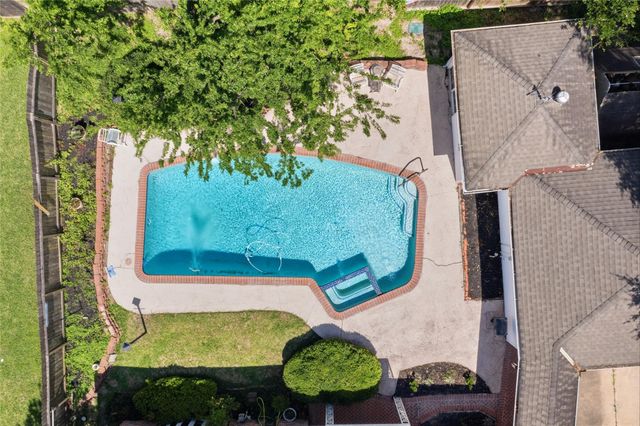 5622 Long Creek Lane, Houston, TX 77088