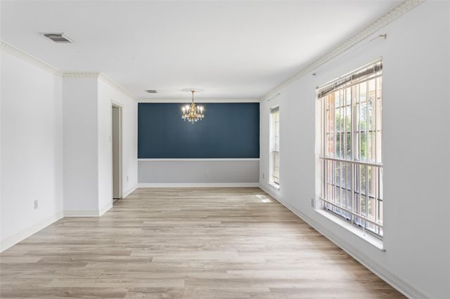 5622 Long Creek Lane, Houston, TX 77088