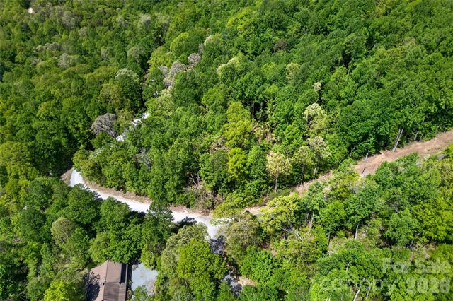 7 Gateway Parkway, Old Fort, NC 28762