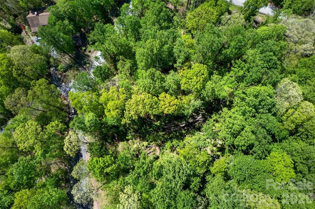 7 Gateway Parkway, Old Fort, NC 28762