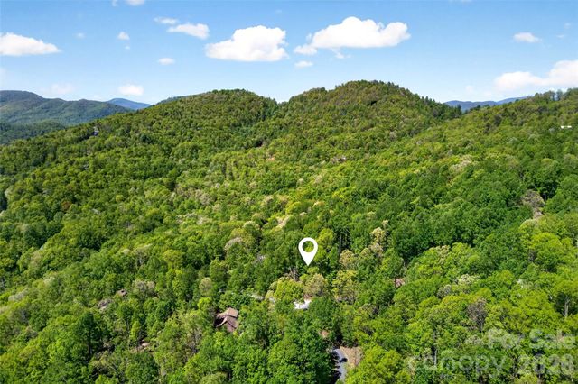 7 Gateway Parkway, Old Fort, NC 28762