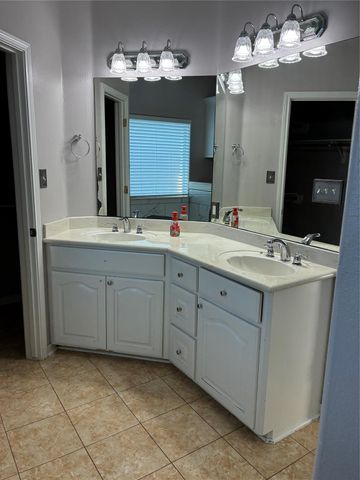 14049 Overstreet Drive, Willis, TX 77318