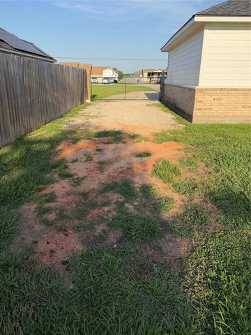 14049 Overstreet Drive, Willis, TX 77318
