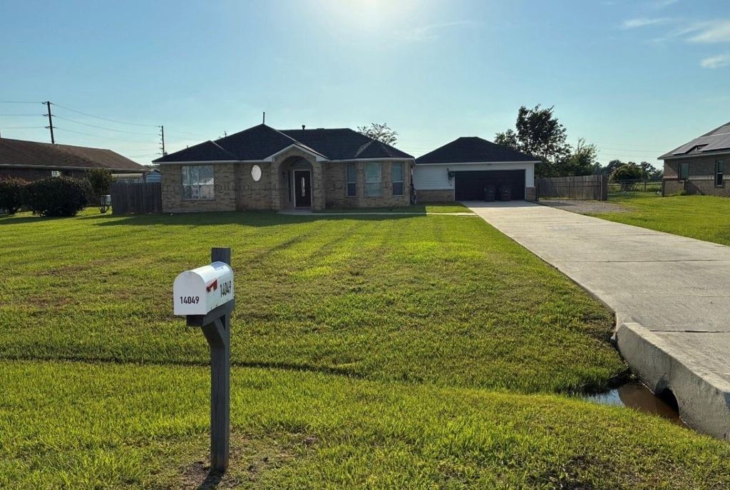 14049 Overstreet Drive, Willis, TX 77318