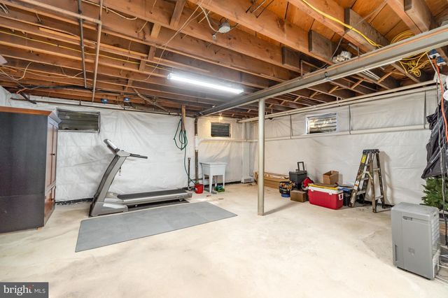 400 CHESTNUT ST, Enola, PA 17025