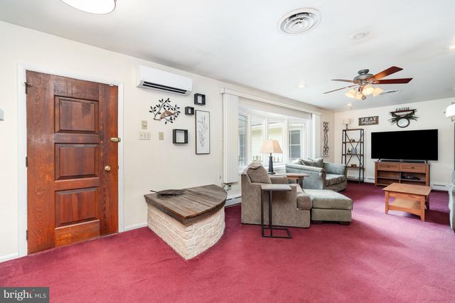 400 CHESTNUT ST, Enola, PA 17025