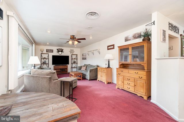 400 CHESTNUT ST, Enola, PA 17025