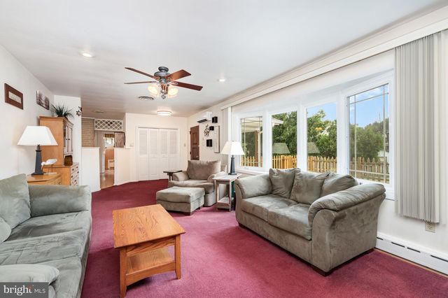 400 CHESTNUT ST, Enola, PA 17025