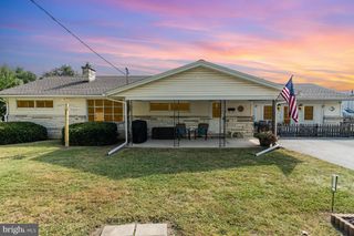 400 CHESTNUT ST, Enola, PA 17025