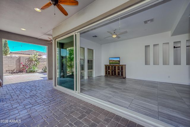 12110 W DALE Lane, Peoria, AZ 85383