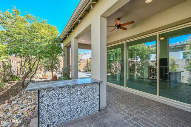 12110 W DALE Lane, Peoria, AZ 85383