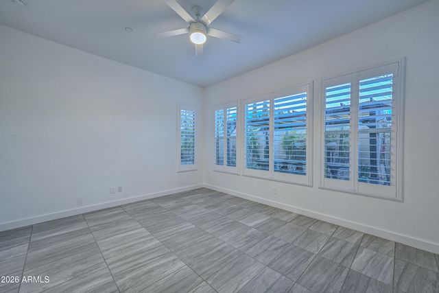 12110 W DALE Lane, Peoria, AZ 85383