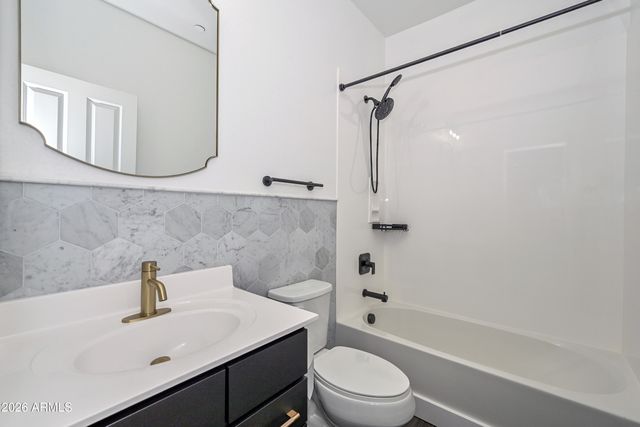 12110 W DALE Lane, Peoria, AZ 85383