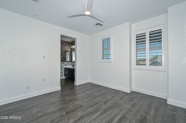 12110 W DALE Lane, Peoria, AZ 85383