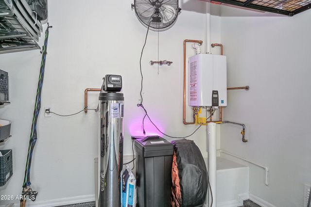 12110 W DALE Lane, Peoria, AZ 85383