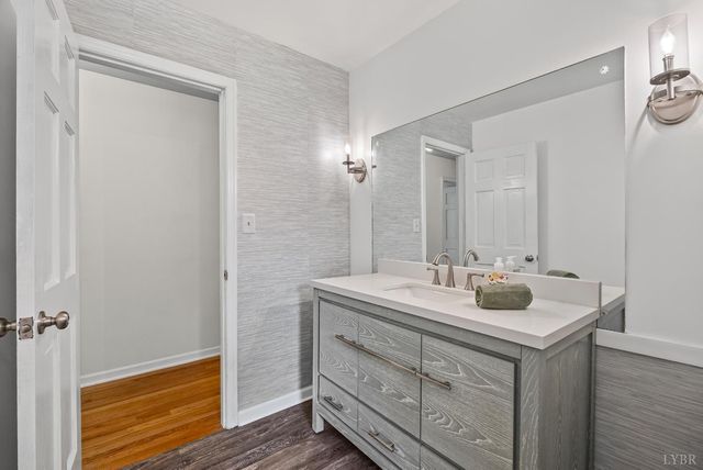 69 Creekview Lane, Lynchburg, VA 24501
