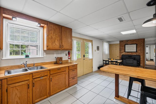 69 Creekview Lane, Lynchburg, VA 24501