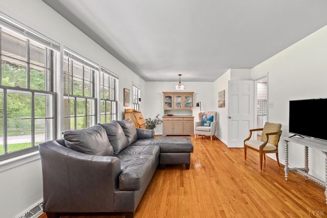 69 Creekview Lane, Lynchburg, VA 24501