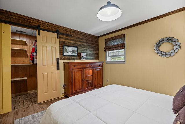 69 Creekview Lane, Lynchburg, VA 24501