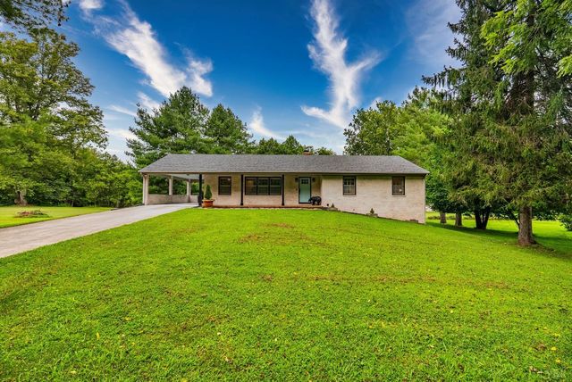 69 Creekview Lane, Lynchburg, VA 24501