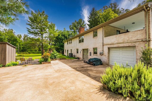 69 Creekview Lane, Lynchburg, VA 24501