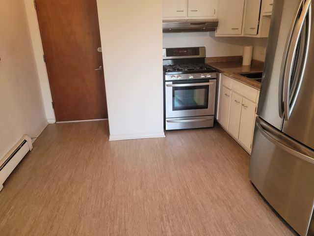 2521 N Thatcher Avenue 3A, River Grove, IL 60171