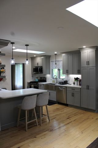 225 Braemoor Rd, Brockton, MA 02301