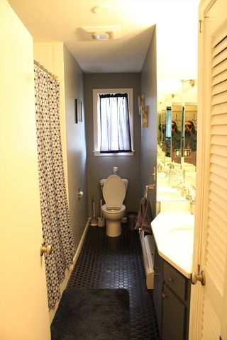 225 Braemoor Rd, Brockton, MA 02301