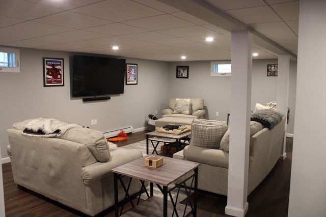 225 Braemoor Rd, Brockton, MA 02301