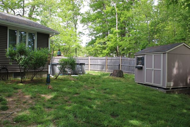 225 Braemoor Rd, Brockton, MA 02301