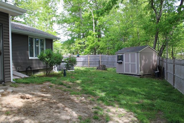 225 Braemoor Rd, Brockton, MA 02301