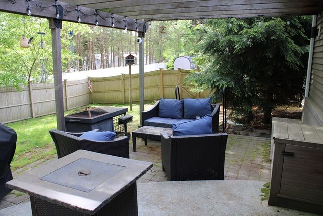 225 Braemoor Rd, Brockton, MA 02301