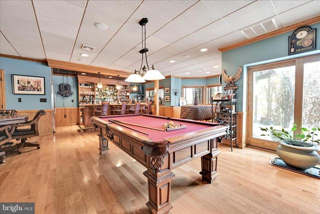 1161 SUNSET DR, Orwigsburg, PA 17961