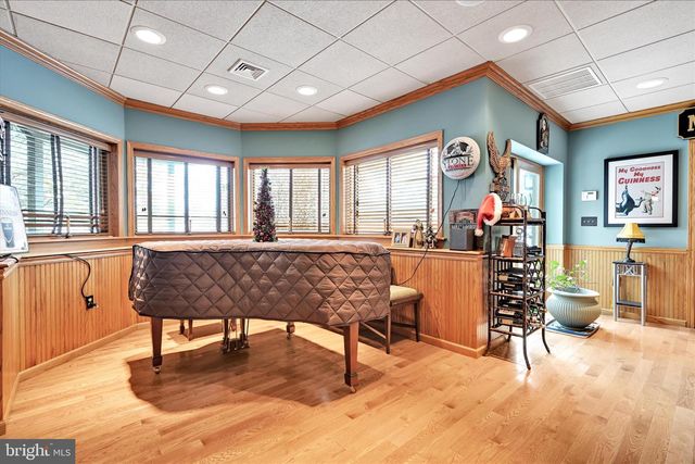 1161 SUNSET DR, Orwigsburg, PA 17961