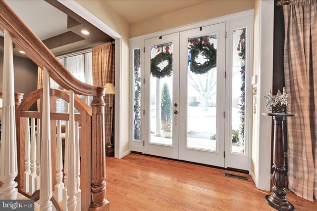 1161 SUNSET DR, Orwigsburg, PA 17961