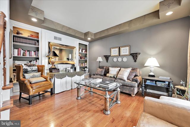 1161 SUNSET DR, Orwigsburg, PA 17961