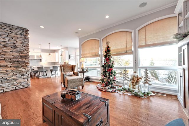 1161 SUNSET DR, Orwigsburg, PA 17961