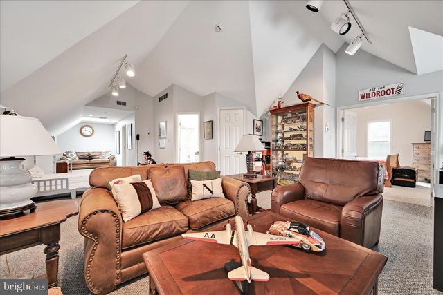 1161 SUNSET DR, Orwigsburg, PA 17961