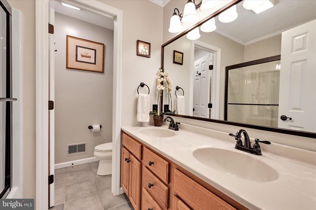 1161 SUNSET DR, Orwigsburg, PA 17961