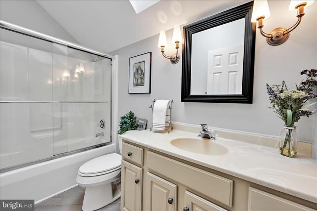 1161 SUNSET DR, Orwigsburg, PA 17961