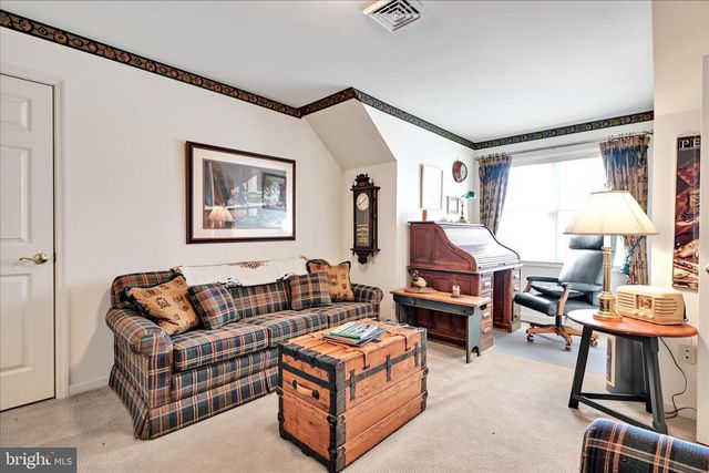 1161 SUNSET DR, Orwigsburg, PA 17961