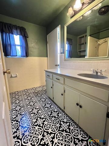 3055 Boys Ranch Road, Kempner, TX 76539