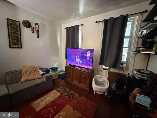 110 W 23RD ST, Wilmington, DE 19802