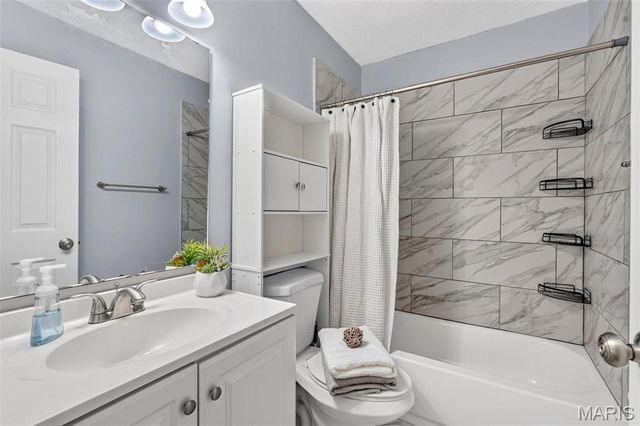 3804 Larkspur Landing, Imperial, MO 63052