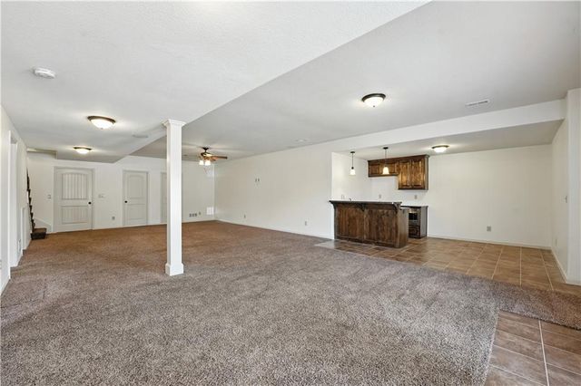 4560 NE Seneca Terrace, Lee's Summit, MO 64064