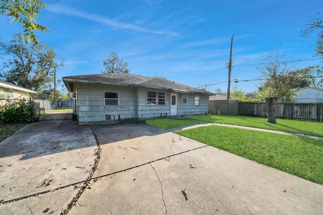 14023 Rosecrest Drive, Houston, TX 77045