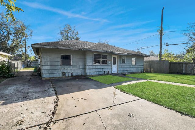 14023 Rosecrest Drive, Houston, TX 77045