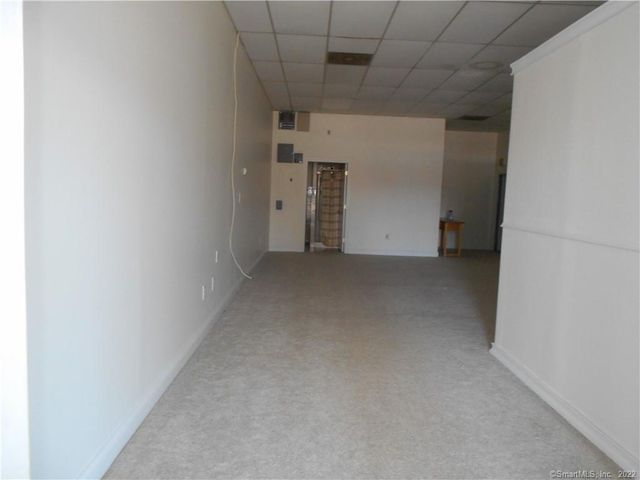 153 Boston Post Road 3, Orange, CT 06477