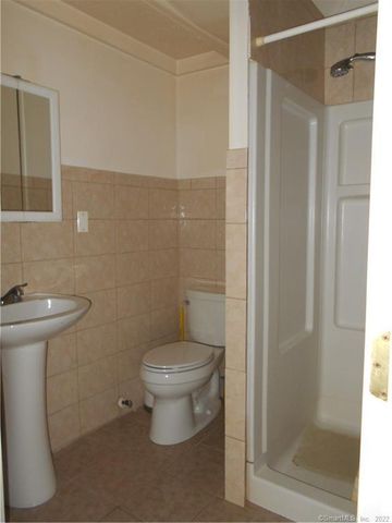 153 Boston Post Road 3, Orange, CT 06477