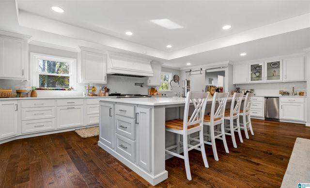 1309 ANGLEWOOD DRIVE, Vestavia Hills, AL 35216